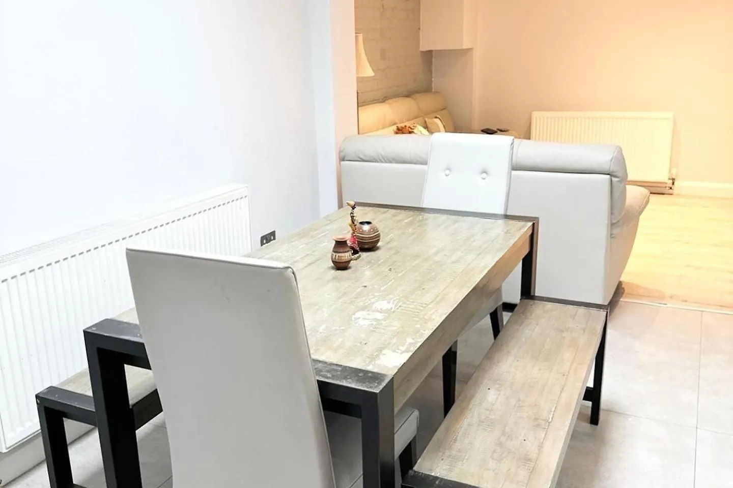 4 Bed House-Garden-Parking-15 Min Elizabeth Line Villa Dagenham Holiday home